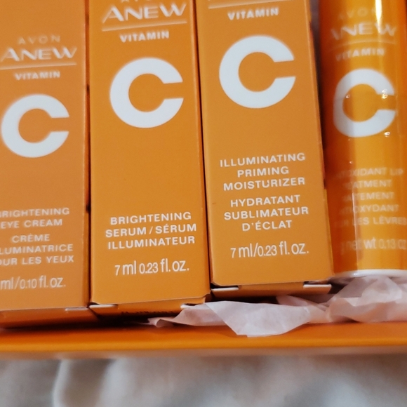 NWOT AVON VITAMIN C FACIAL CARE KIT - Picture 6 of 10